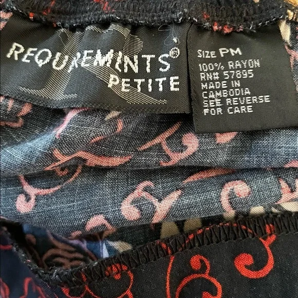 Requirements wrap skirt with elastic back size medium petite - Picture 7 of 8